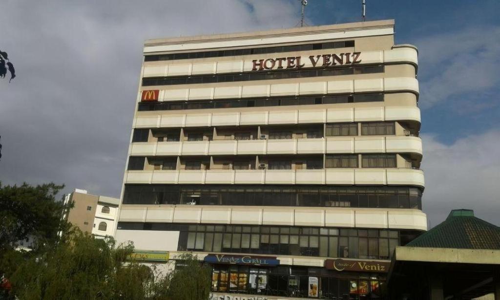 Hotel Veniz Baguio City Exterior photo